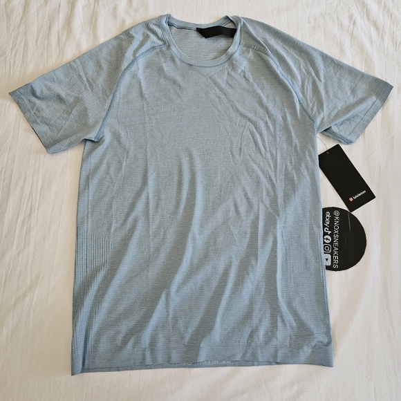 lululemon athletica Other - Lululemon Metal Vent Tech Short Sleeve 2.0 PERO/BZEB Breeze Blue Men’s Size XL